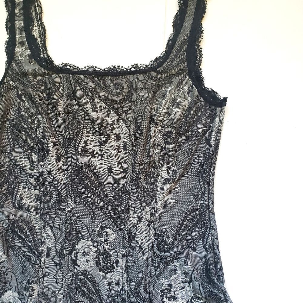 WHBM B&W Paisley Print Jacquard Tank
